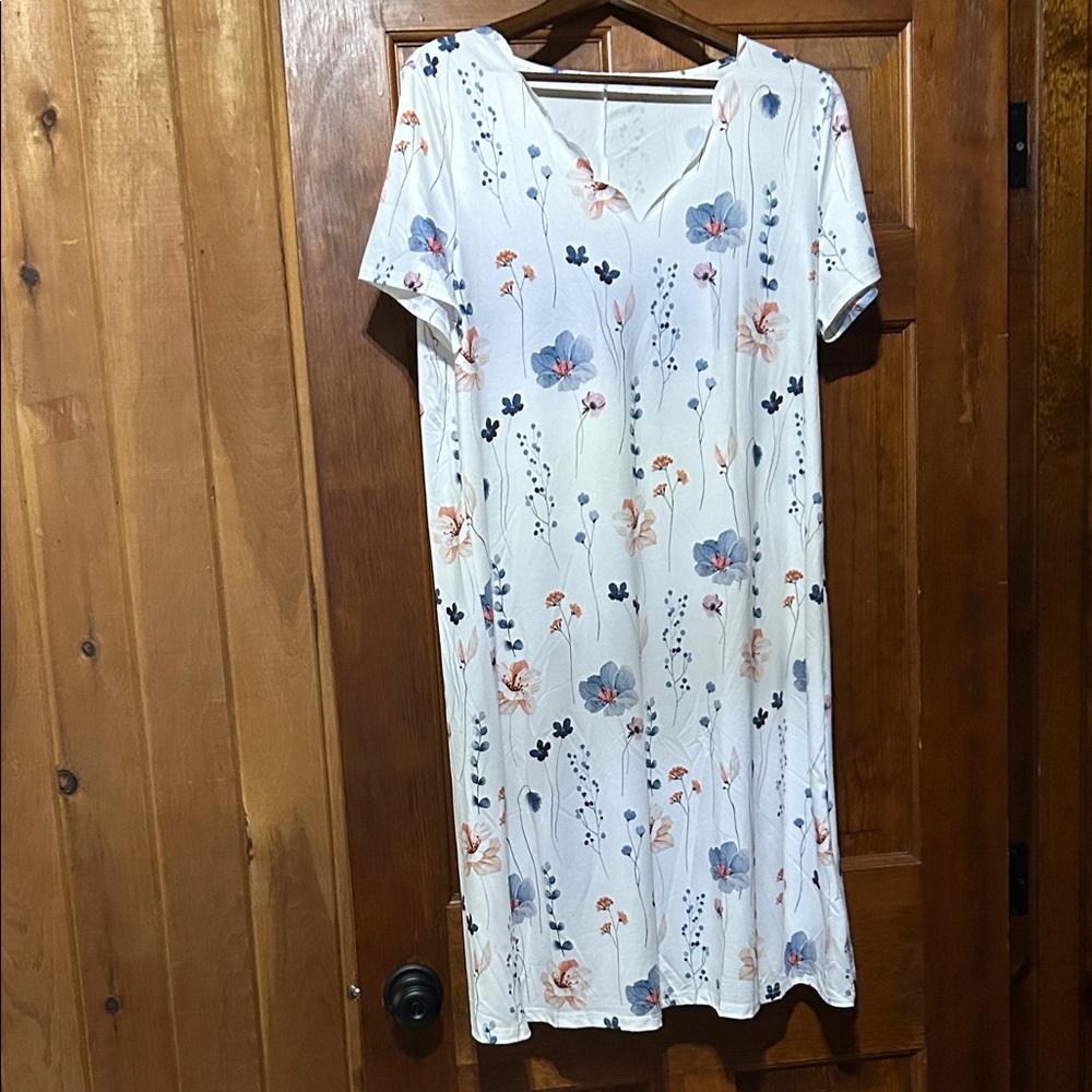 Source Unknown White Floral Midi Dress
